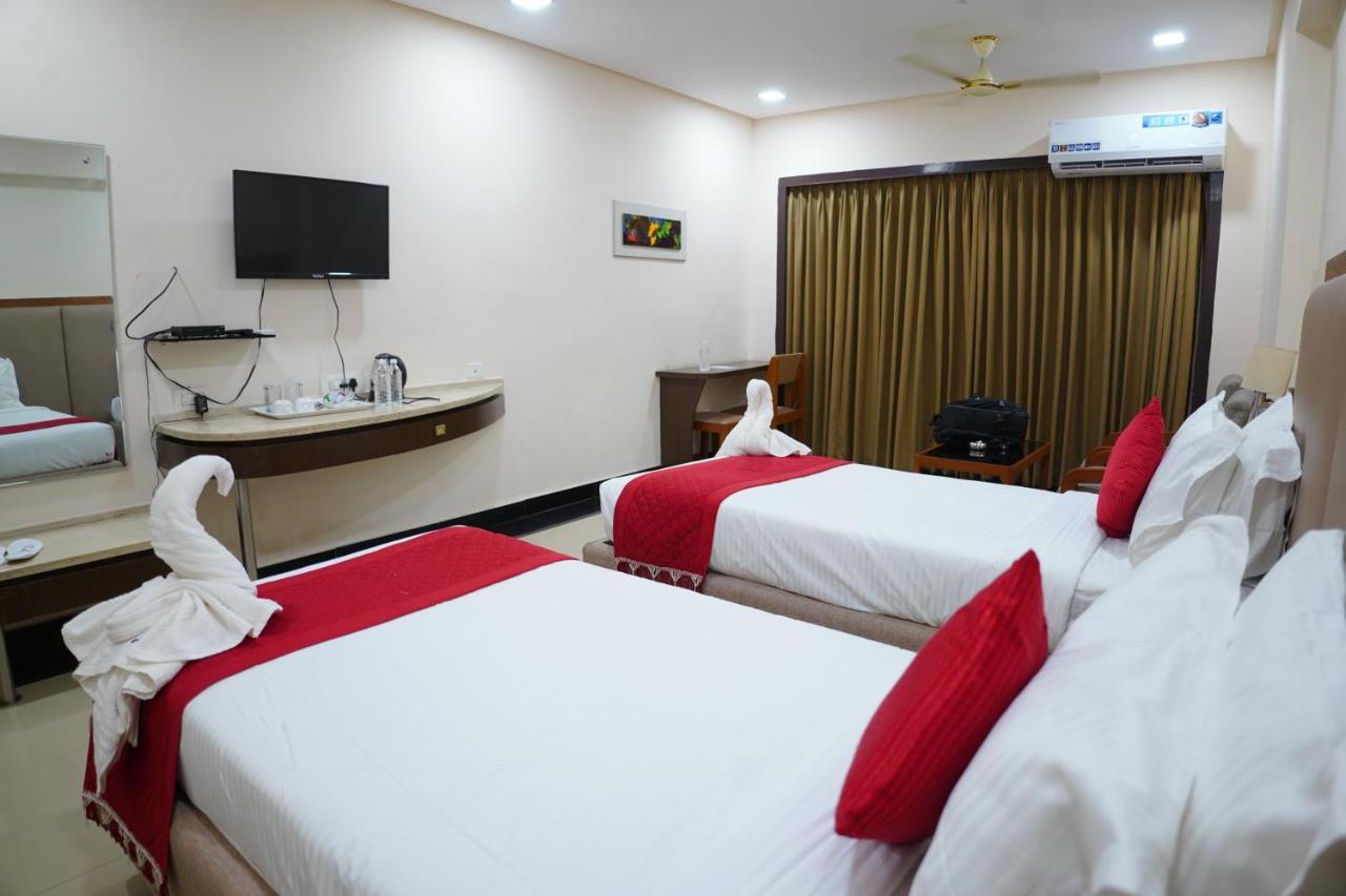 Hotel Grand Nagarjuna By Konark Hotels Guntur Ngoại thất bức ảnh