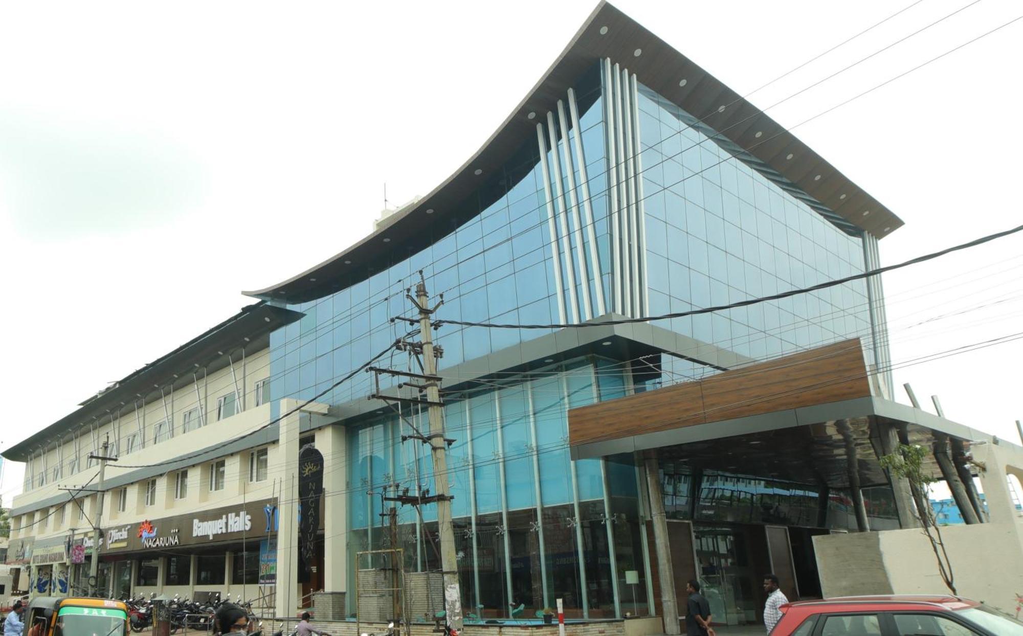 Hotel Grand Nagarjuna By Konark Hotels Guntur Ngoại thất bức ảnh